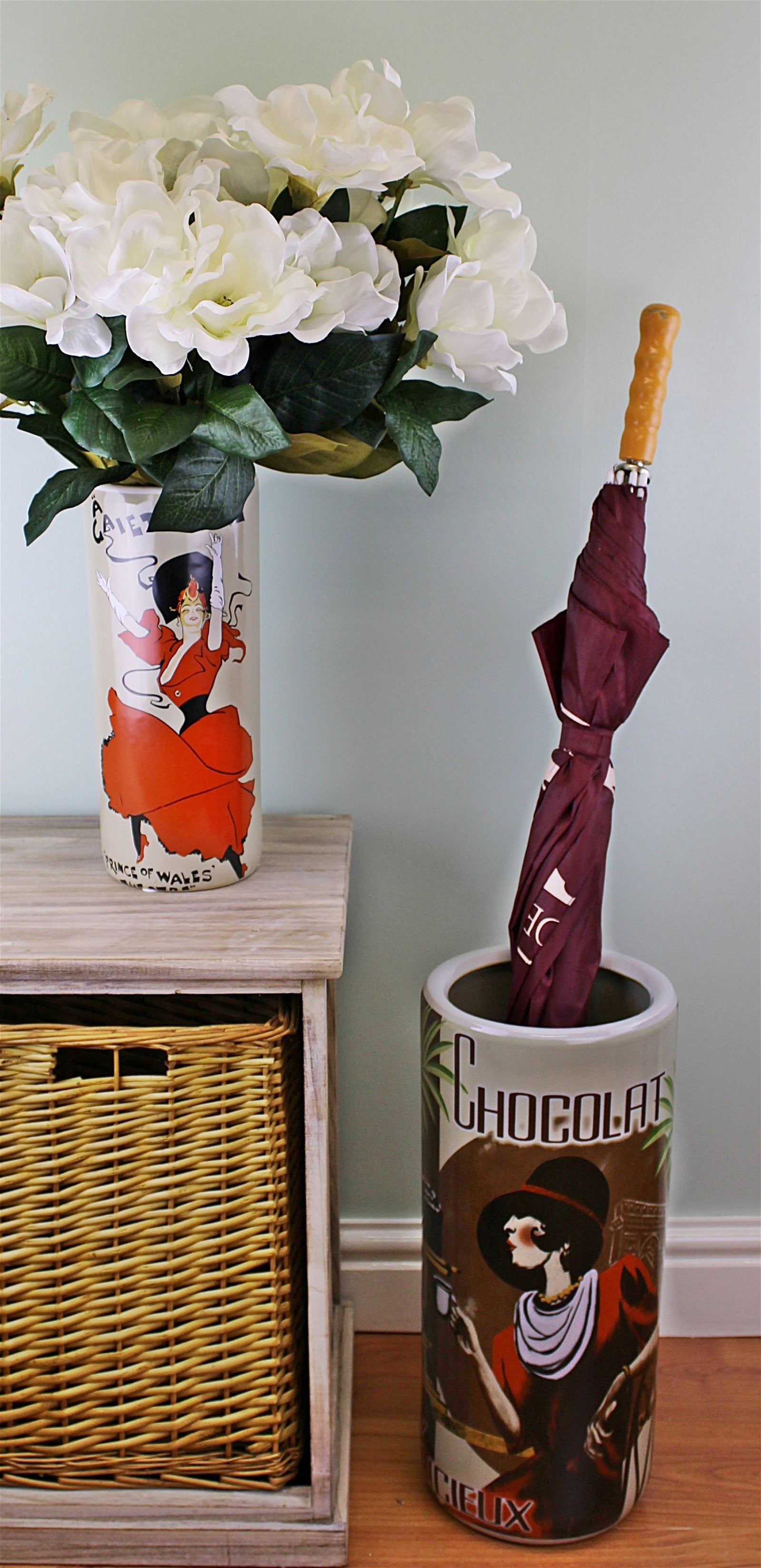 Umbrella Stand, Chocolat Design With Free Vase