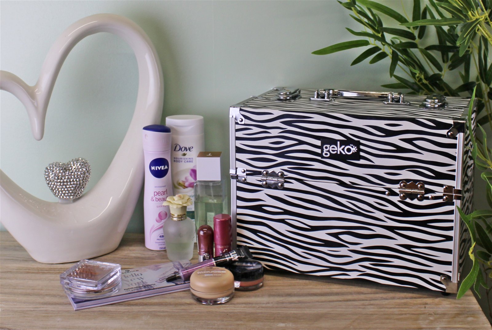 Vanity Case / Makeup Box Silver / Zebra